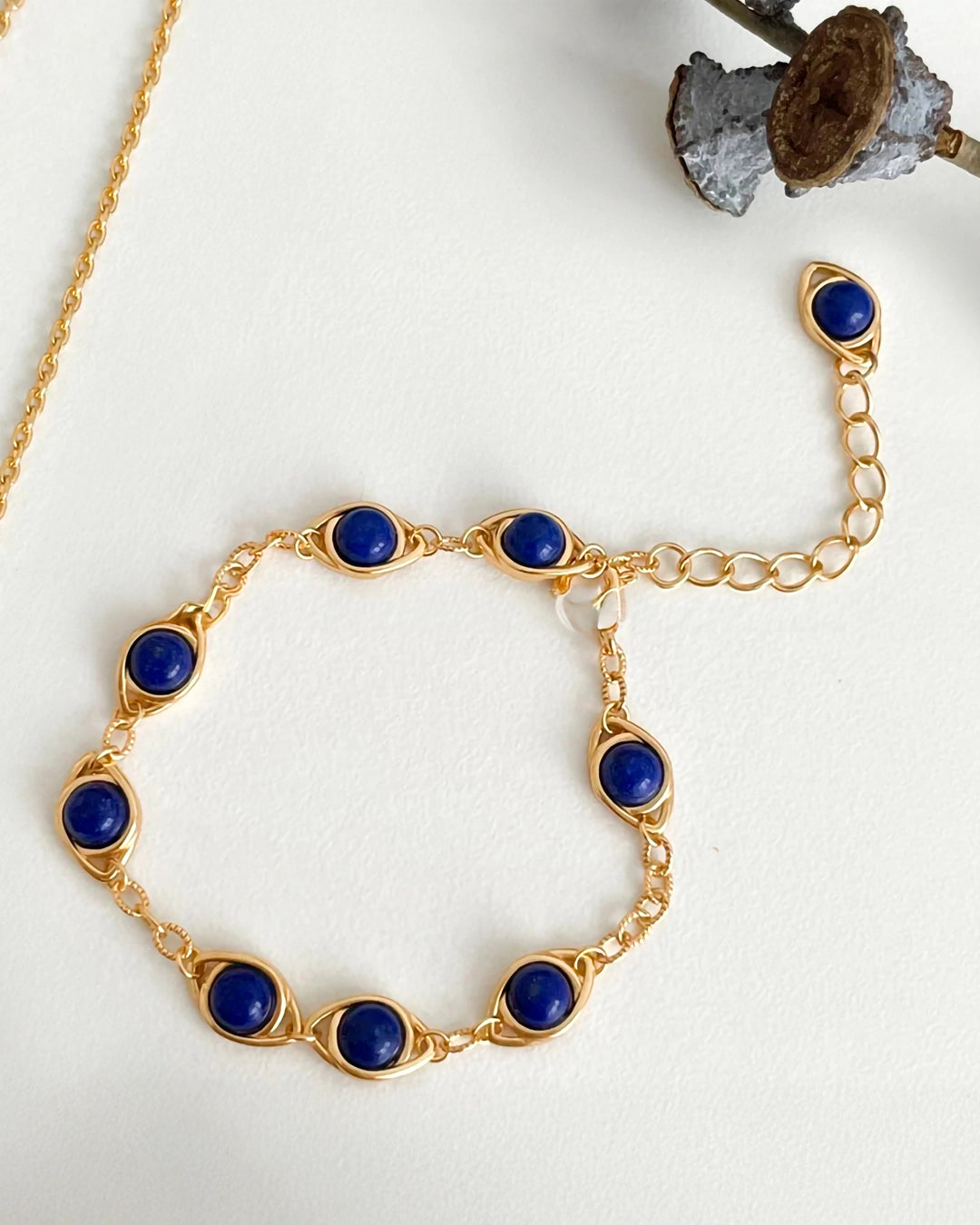 Button Lapis