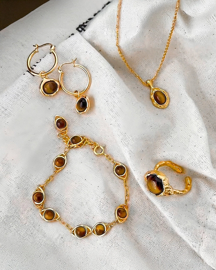 Button Tiger's Eye
