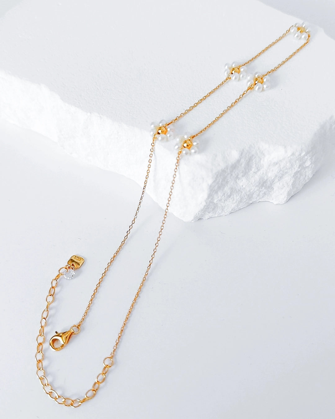 Pearl Daisy Necklace