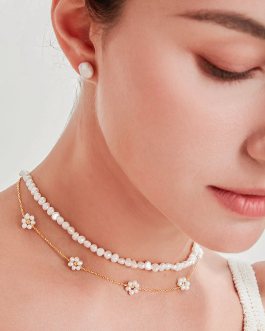 Pearl Daisy Necklace