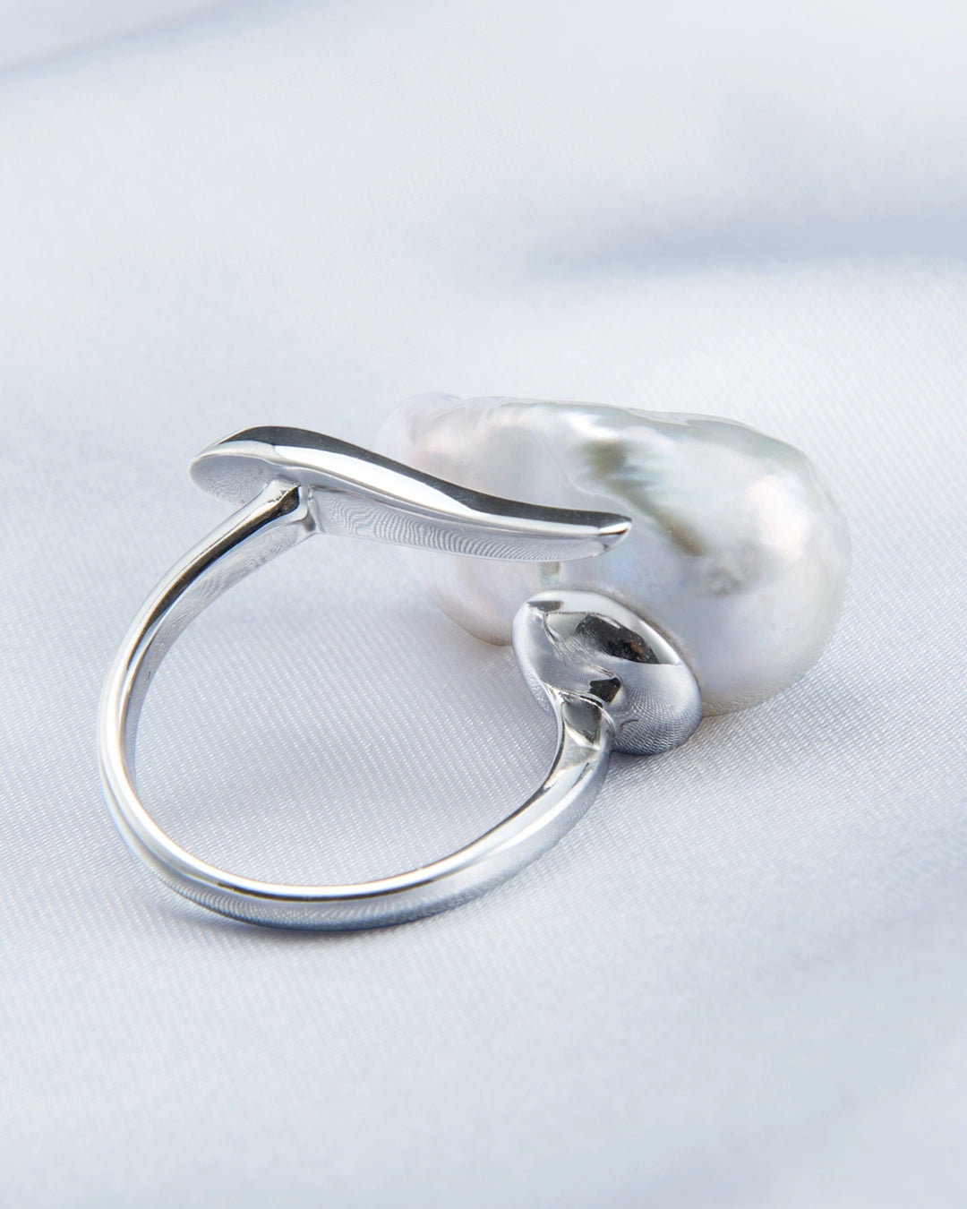 Neptune’s Kiss Ring