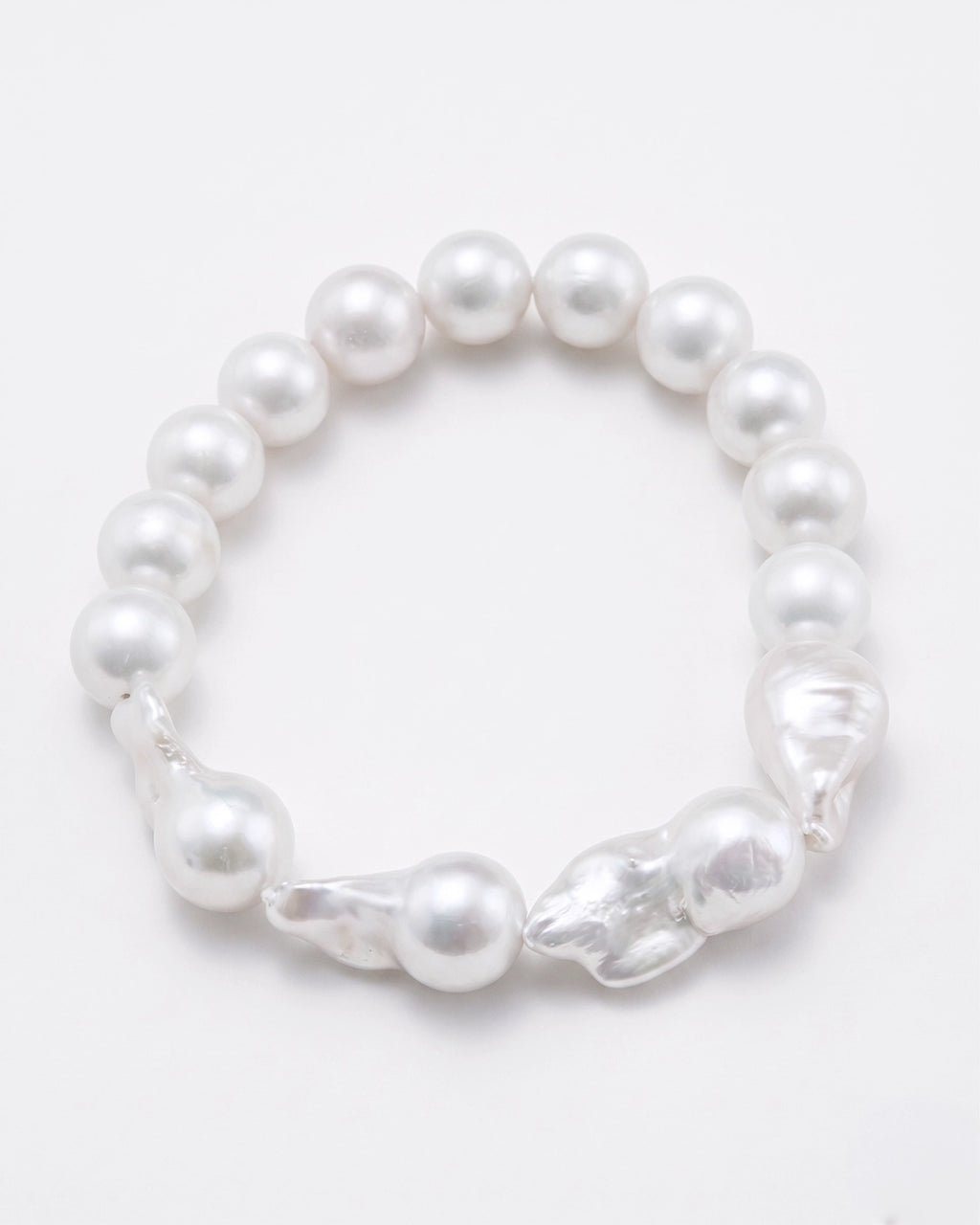 Ruvelle Bracelet