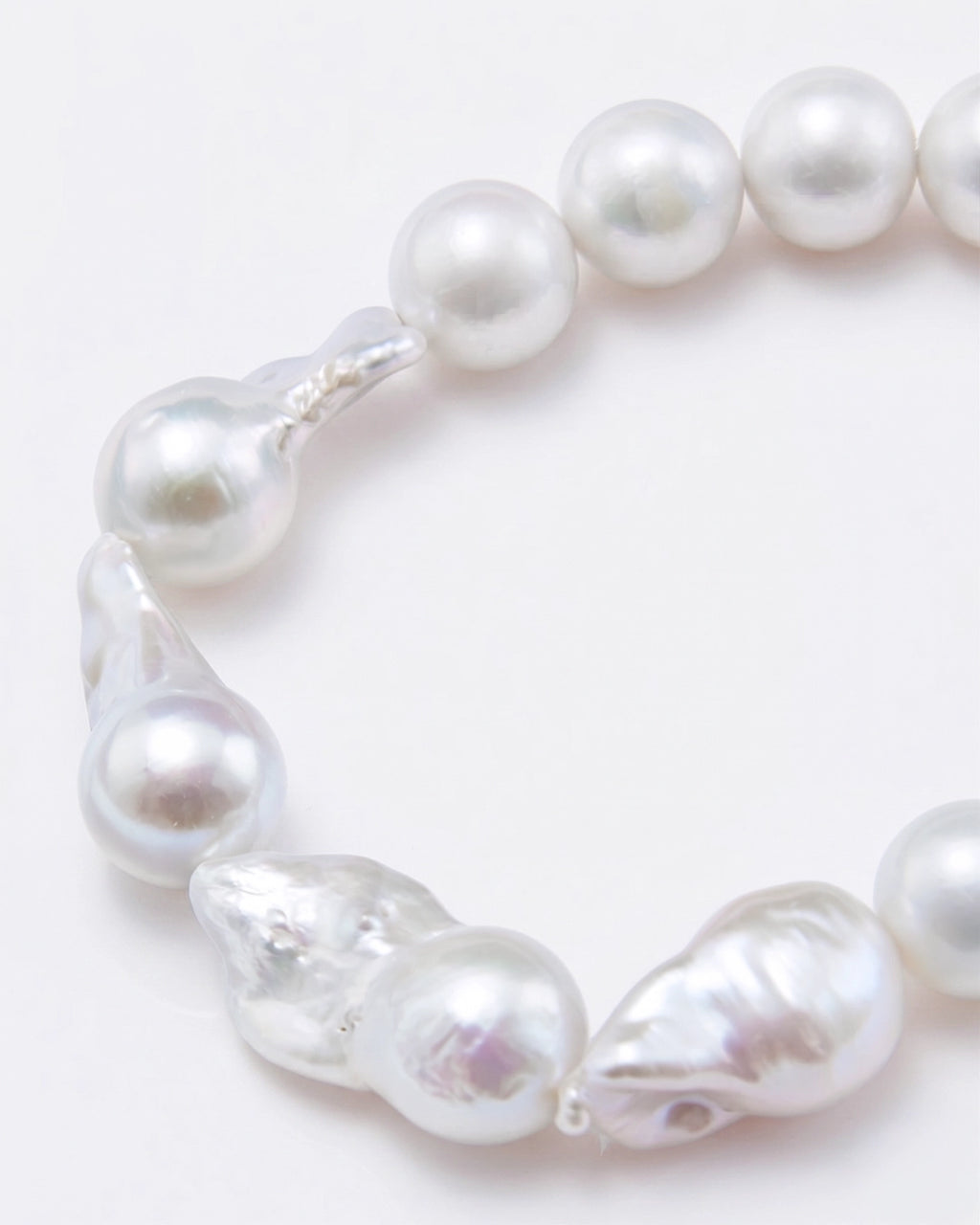 Ruvelle Bracelet