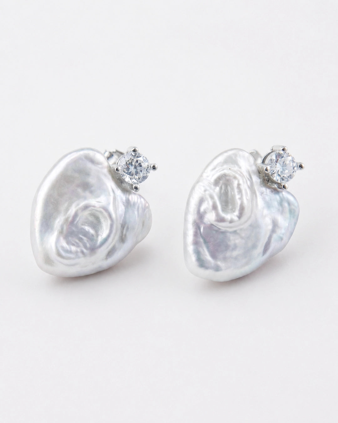Amour Studs