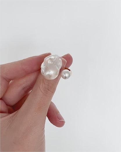 Oceanic Whispers Ring